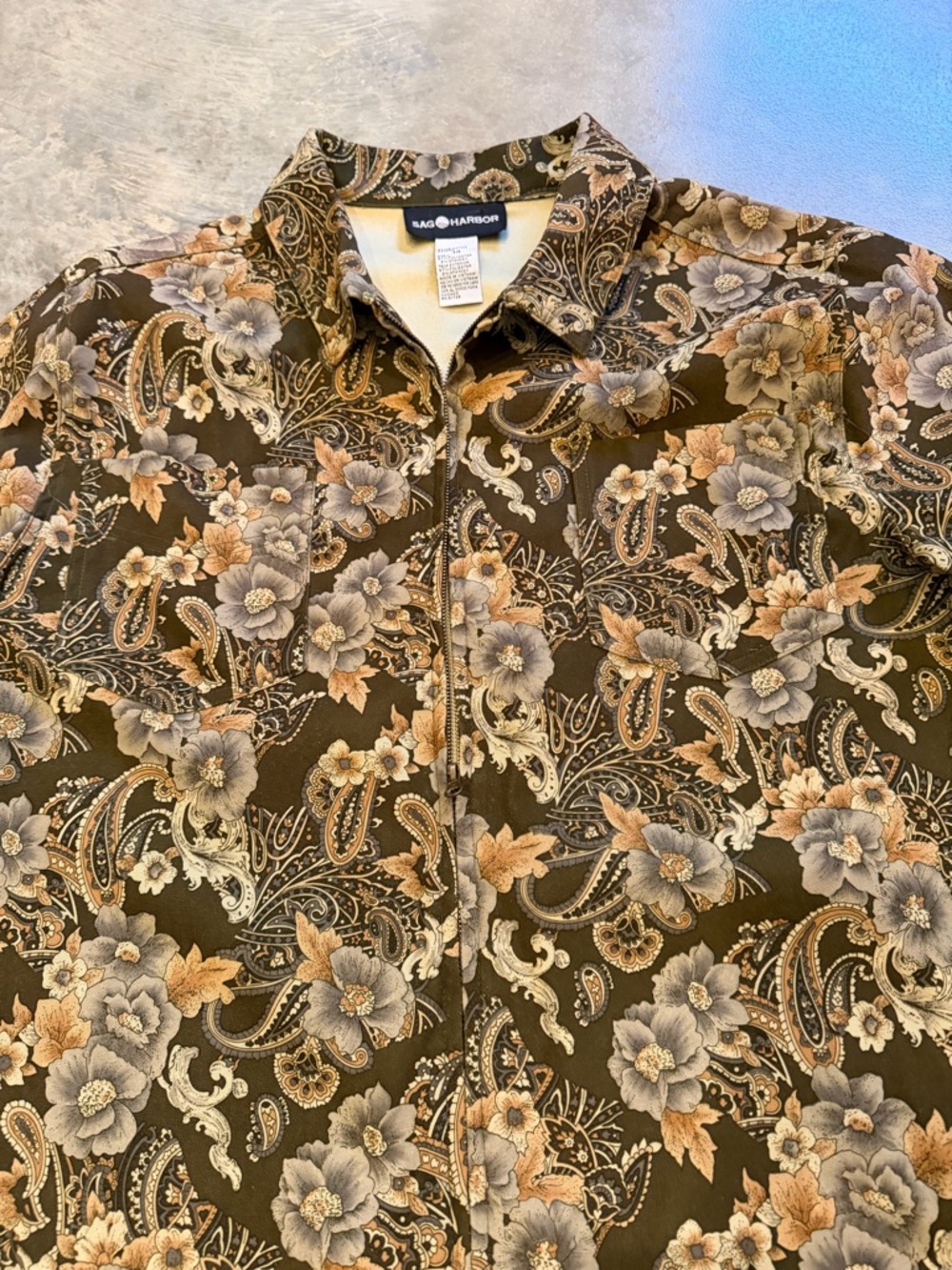 Sag Harbor Floral Paisley Jacket in Olive, Tan & Gray - Picture 6 of 6